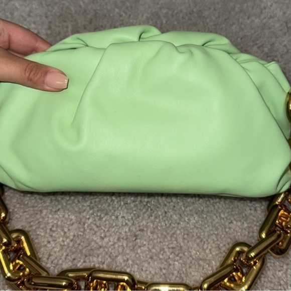 Bottega Veneta Mint Green Chain Pouch Leather Bag NEW - Picture 5 of 14